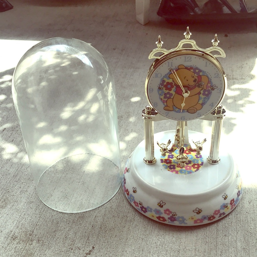 Winnie the Pooh dome clock